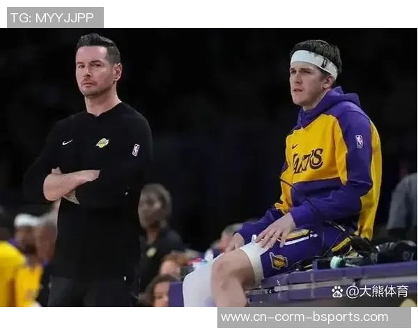 湖人拒20分反转！里夫斯28+16压哨绝杀，兰德尔33+6，湖人新援大迸发